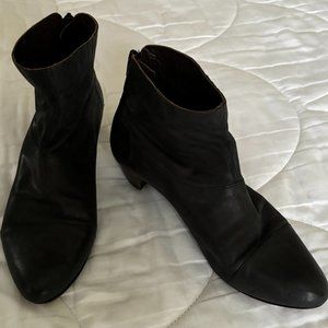 Coclico Black leather booties size 39